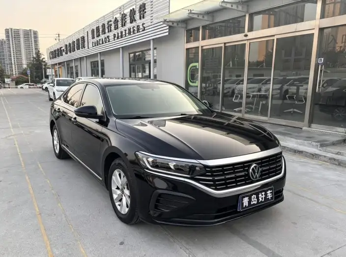 Volkswagen Passat 2022 Model 280TSI Business Edition – фото 3