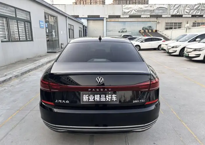 Volkswagen Passat 2022 Model 280TSI Business Edition – фото 5