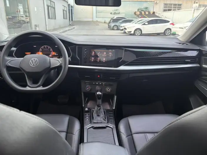 Volkswagen Passat 2022 Model 280TSI Business Edition – фото 10