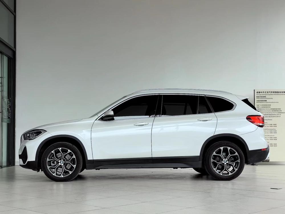 BMW X1 2022 sDrive25Li Leading – фото 3