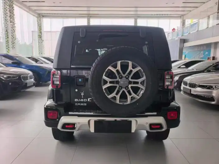 BAIC BJ40 2023 Model 2.0T Automatic 4WD City Hunter Edition Supreme Model – фото 5