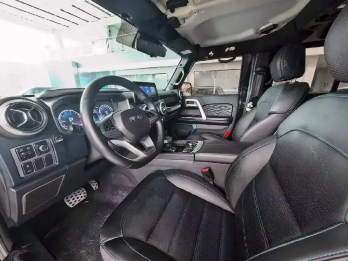 BAIC BJ40 2023 Model 2.0T Automatic 4WD City Hunter Edition Supreme Model – фото 9