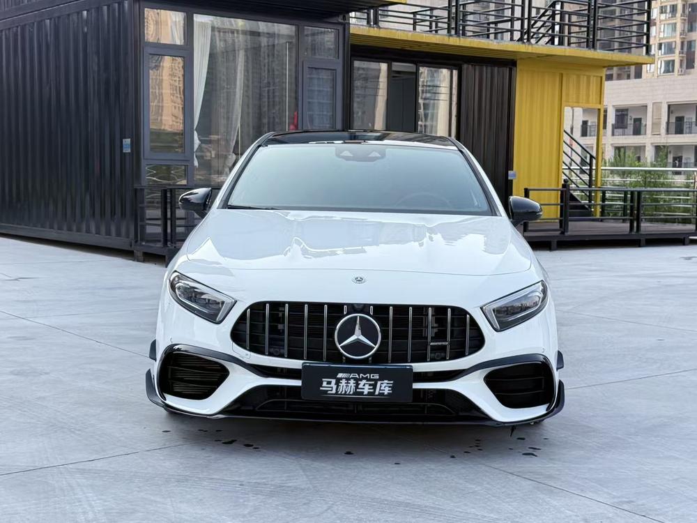 Mercedes-Benz A-Class AMG 2022 AMG A 35 L 4MATIC – фото 2