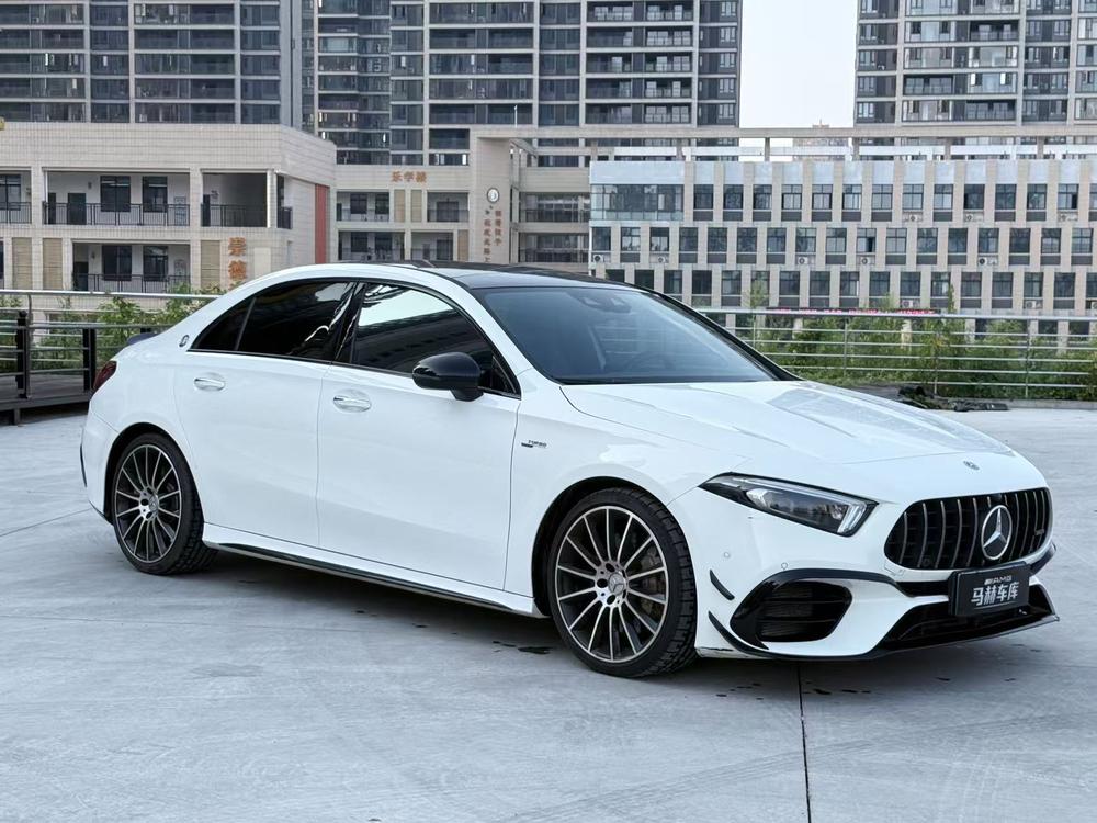 Mercedes-Benz A-Class AMG 2022 AMG A 35 L 4MATIC – фото 3