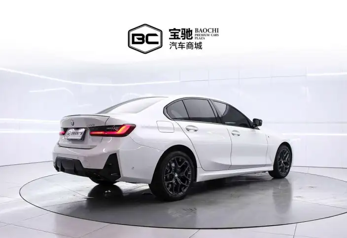 BMW 3 Series 2025 Model 330i M Sports Night Set – фото 4