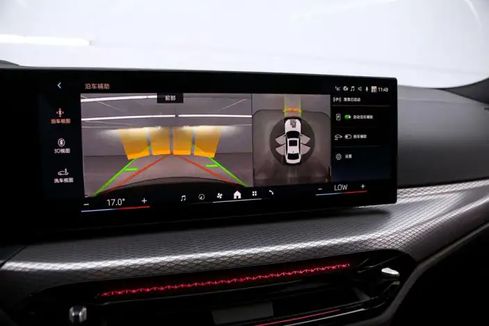 BMW 3 Series 2025 Model 330i M Sports Night Set – фото 8