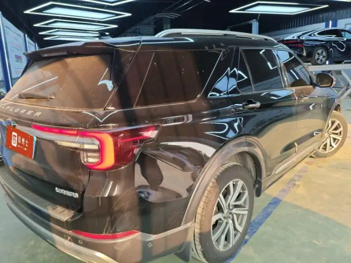 Ford Explorer 2023 Model EcoBoost 285 4WD Titan Jin Edition 6 seat