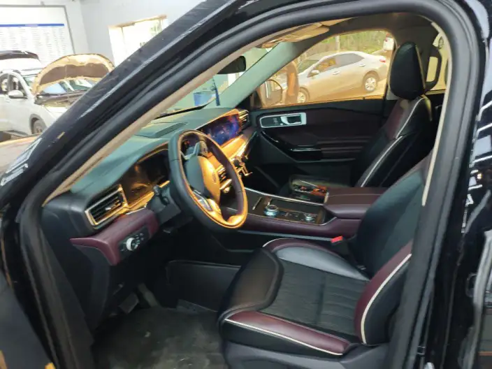 Ford Explorer 2023 Model EcoBoost 285 4WD Titan Jin Edition 6 seat – фото 8