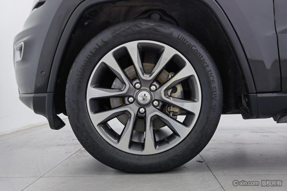 Jeep Grand Cherokee Imported 2017 3.0L Comfort Navigation – фото 8