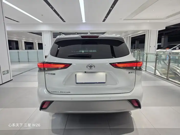 Toyota Highlander 2024 Model Hybrid 2.5L 2WD Elite Edition 5 seat – фото 5