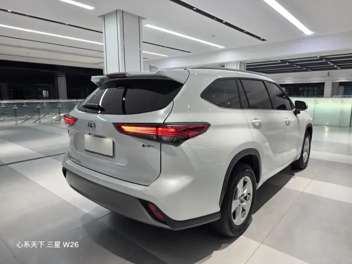 Toyota Highlander 2024 Model Hybrid 2.5L 2WD Elite Edition 5 seat – фото 6