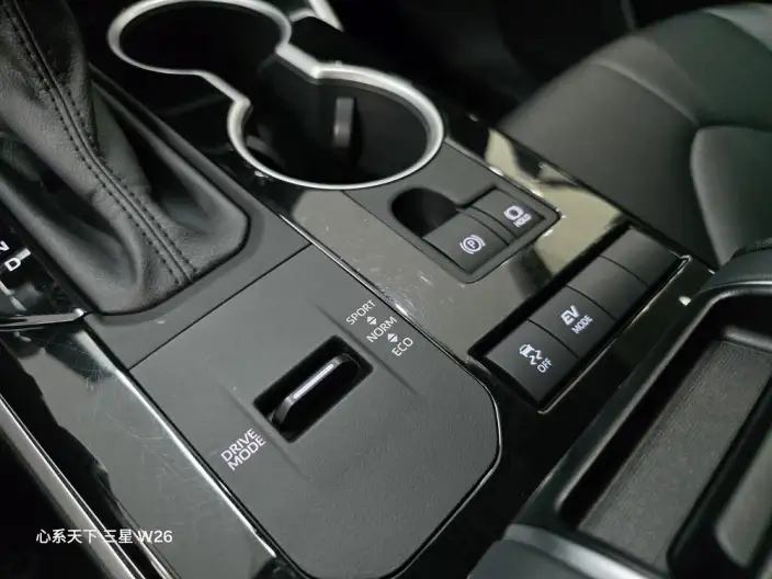 Toyota Highlander 2024 Model Hybrid 2.5L 2WD Elite Edition 5 seat – фото 7