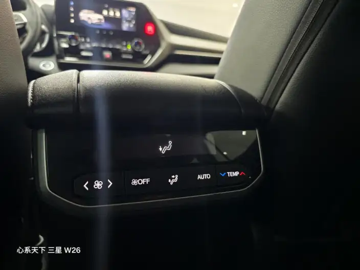 Toyota Highlander 2024 Model Hybrid 2.5L 2WD Elite Edition 5 seat – фото 9
