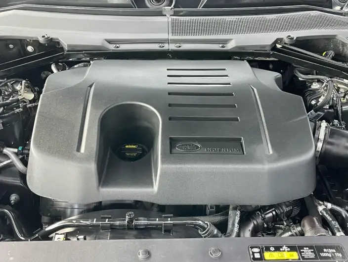 Land Rover Defender 2024 Model 110 3.0T P400 X-Dynamic HSE – фото 5