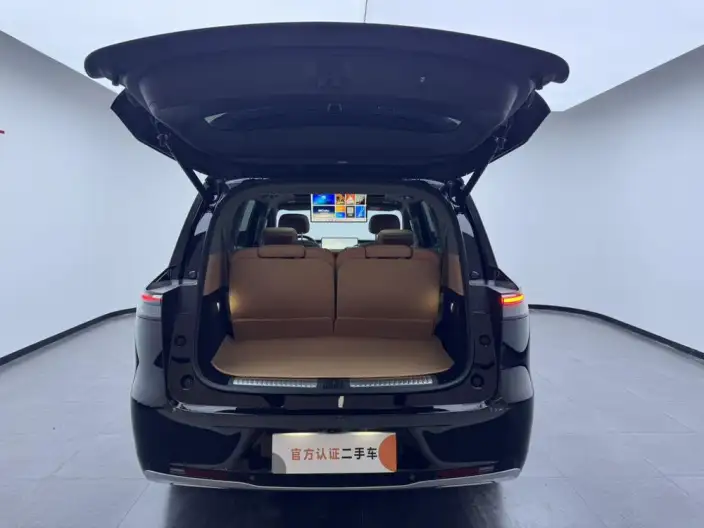 Leapmotor D19 2026 Model EV 720 Zhizun Edition VII seat – фото 10