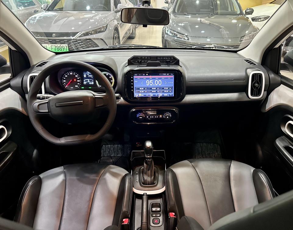 SAIC Wuling CLEVER 2022 311km Yuanyi Bobo Edition – фото 10