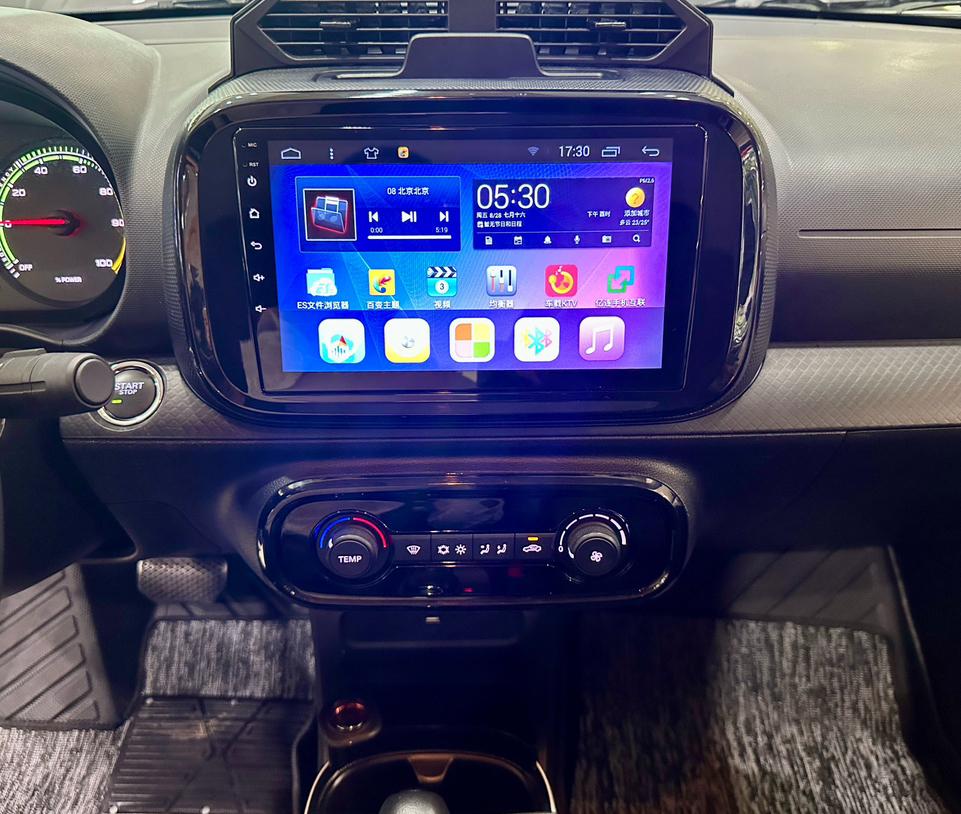 SAIC Wuling CLEVER 2022 311km Yuanyi Bobo Edition – фото 11