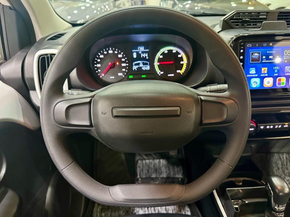 SAIC Wuling CLEVER 2022 311km Yuanyi Bobo Edition – фото 13