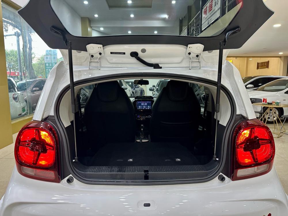 SAIC Wuling CLEVER 2022 311km Yuanyi Bobo Edition – фото 22
