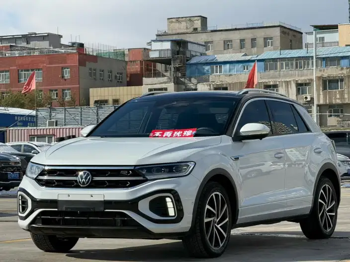 Volkswagen T-Roc 2023 Model 300TSI DSG Starlight Edition – фото 1