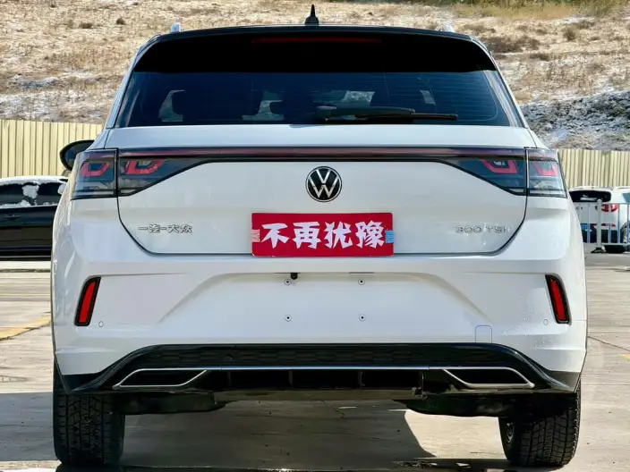Volkswagen T-Roc 2023 Model 300TSI DSG Starlight Edition – фото 5