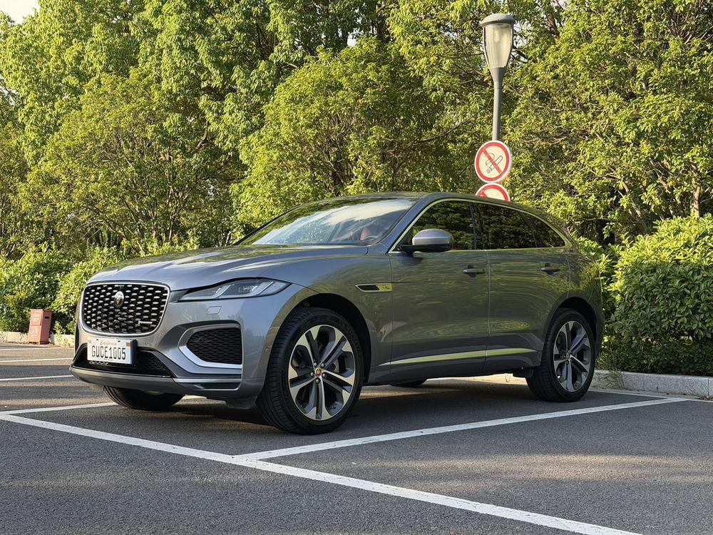 Jaguar F-PACE 2021 340PS R-Dynamic SE – фото 1