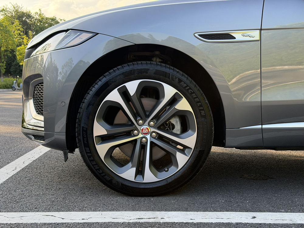 Jaguar F-PACE 2021 340PS R-Dynamic SE – фото 10