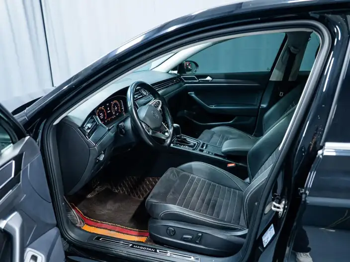 Volkswagen Magotan 2021 Model 330TSI DSG 30th Anniversary Memorial Edition – фото 8