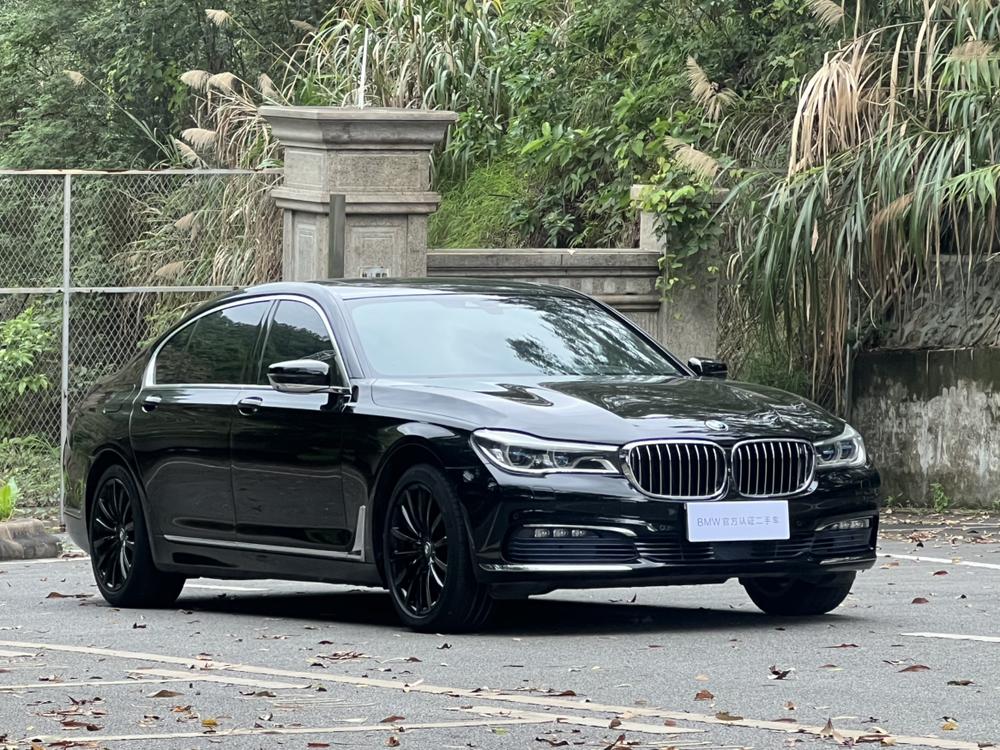 BMW 7 Series 2016 модификация 740Li Luxury – фото 3