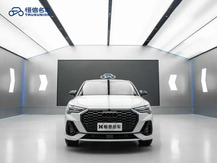 AUDI Q3 Sportback 2022 Model 40 TFSI Fashion Model – фото 2