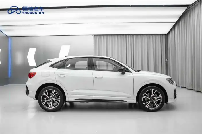 AUDI Q3 Sportback 2022 Model 40 TFSI Fashion Model – фото 7