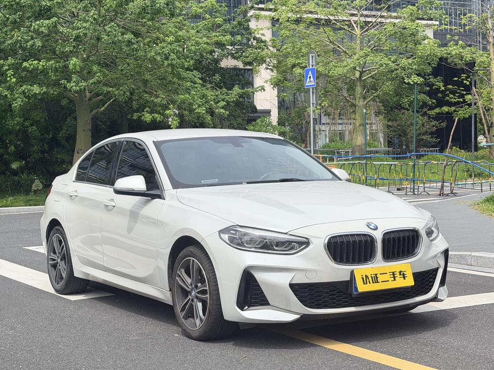 BMW 1 Series Модель 2020 года 120i Fashion – фото 3
