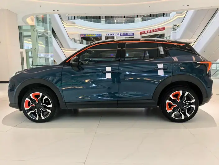 Lynk & Co 06 2020 Model 1.5T Shine Halo – фото 4