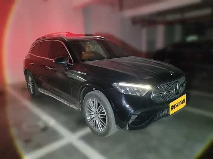 Mercedes-Benz GLC 2023 Model Facelift GLC 300 L 4MATIC Dynamic Model 5 seat – фото 3