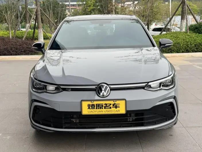 Volkswagen Golf 2023 Model 280TSI DSG R-Line Lite – фото 2