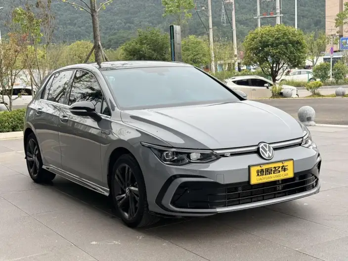 Volkswagen Golf 2023 Model 280TSI DSG R-Line Lite – фото 3
