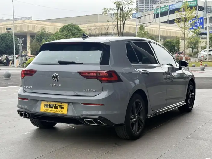 Volkswagen Golf 2023 Model 280TSI DSG R-Line Lite – фото 7