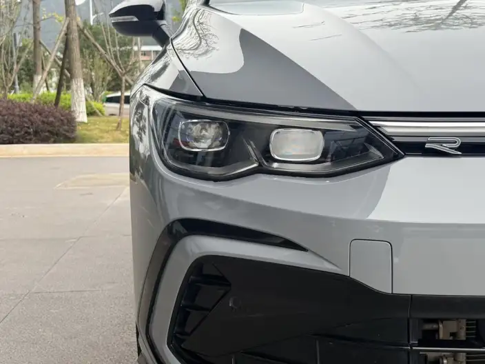 Volkswagen Golf 2023 Model 280TSI DSG R-Line Lite – фото 8