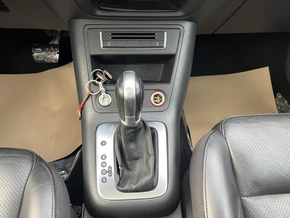 Volkswagen Tiguan 2015 1.8 TSI Automatic FWD Luxury – фото 15