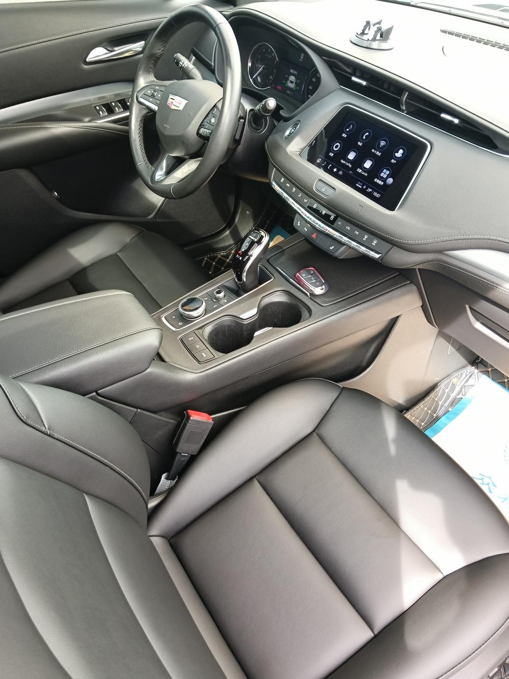 Cadillac XT4 Модель 2020 года комплектация 28T 2WD Luxury – фото 9
