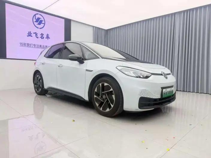 Volkswagen ID.3 2023 Model L Class Model Pure Smart Edition – фото 3