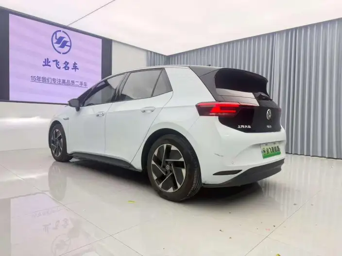 Volkswagen ID.3 2023 Model L Class Model Pure Smart Edition – фото 4