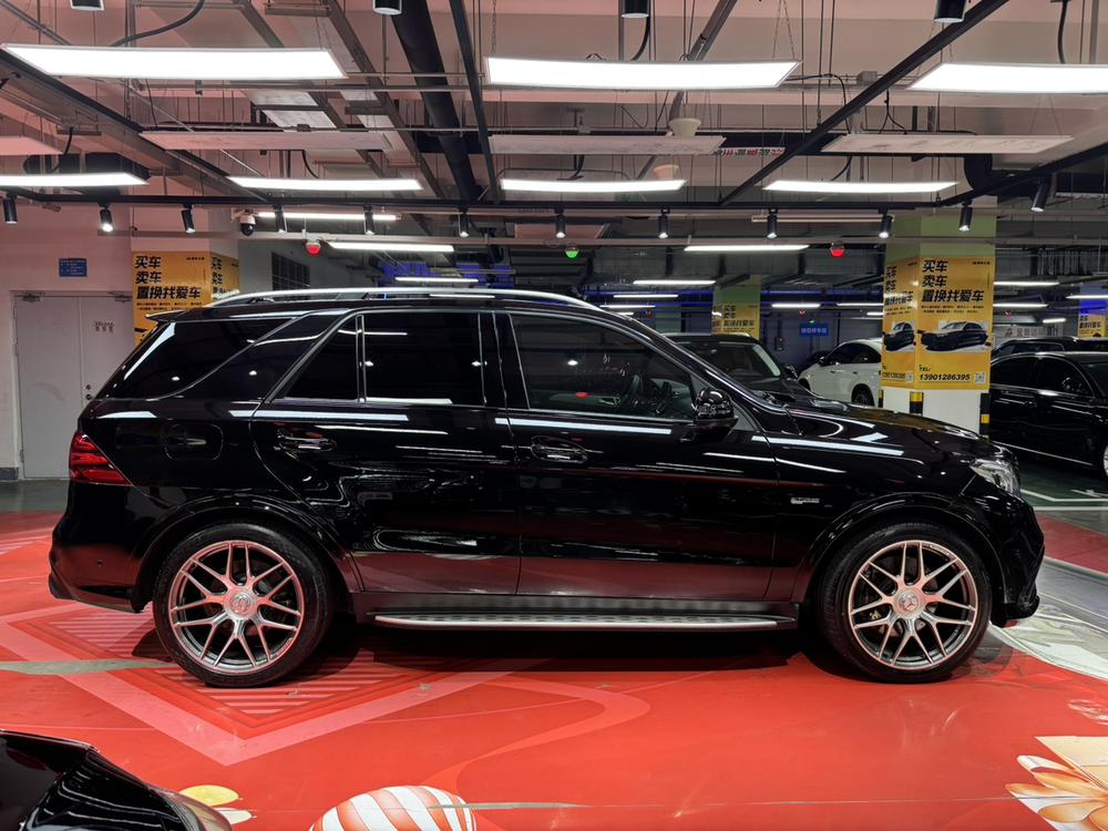 Mercedes-Benz GLE AMG 2017 модификация AMG GLE 43 4MATIC – фото 8