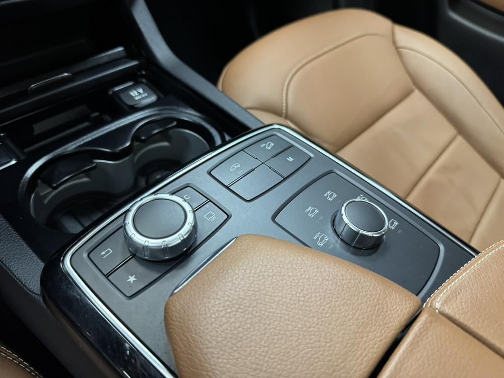 Mercedes-Benz GLE AMG 2017 модификация AMG GLE 43 4MATIC – фото 38