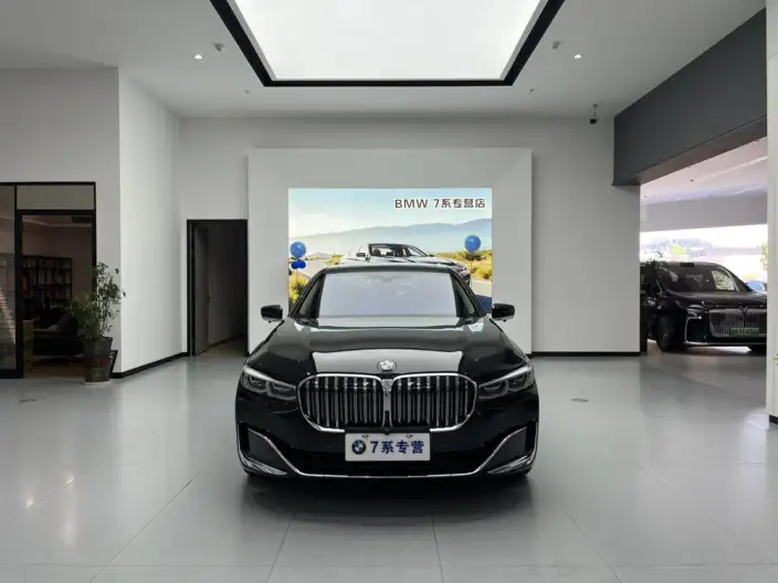 BMW 7 Series 2021 Model 730Li Luxury Set – фото 2