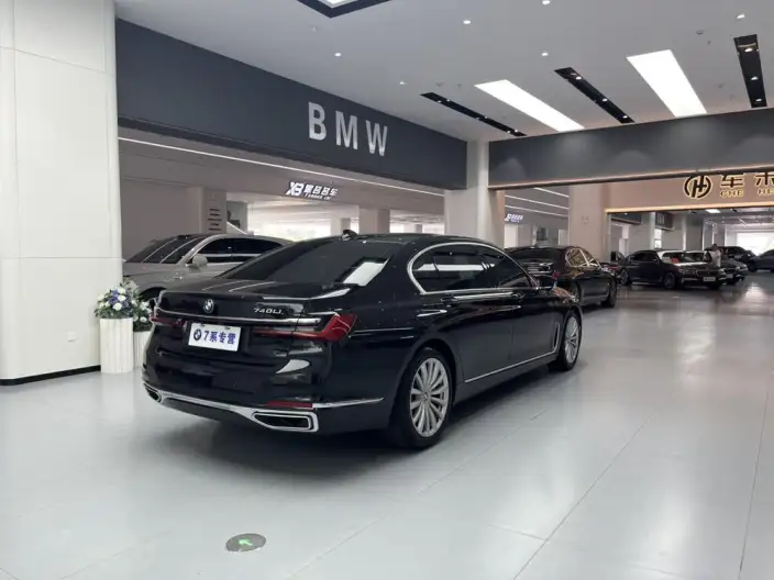BMW 7 Series 2021 Model 730Li Luxury Set – фото 6