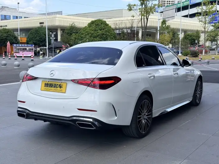 Mercedes-Benz C-Class 2025 Model C 200 L Sports Edition – фото 7