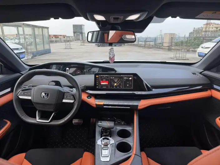 Changan UNI-V 2023 Model 1.5T Sports Edition – фото 10