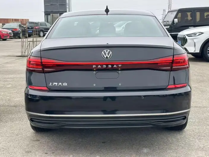 Volkswagen Passat 2024 Model 280TSI Business Edition – фото 4