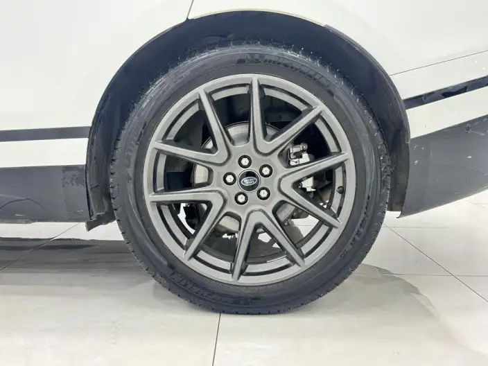 Range Rover Velar 2024 Model Dynamic HSE – фото 9
